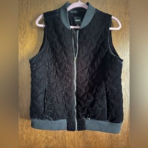 Black velvet woman’s vest size Large